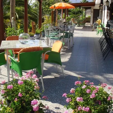 Parlour-uvi By Interhome *